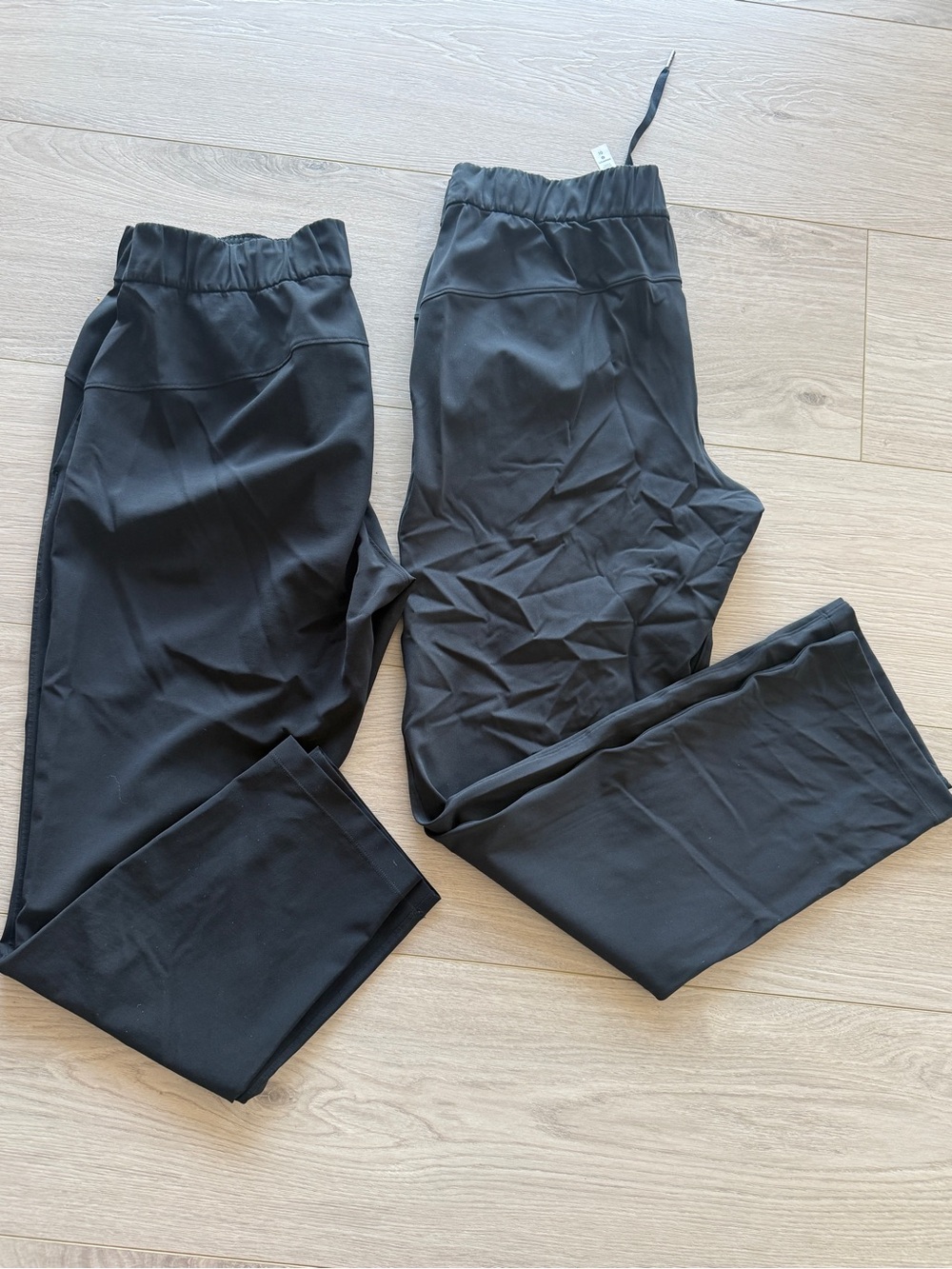 Lululemon On The Fly Pant  2 pairs! Black full length and 28” size 10